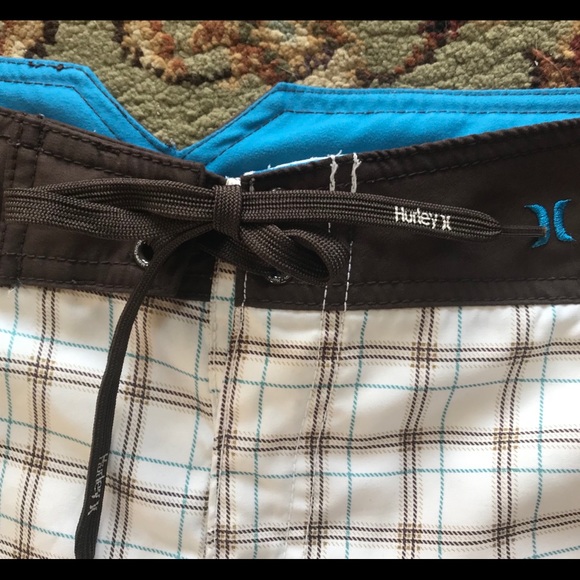 Hurley board shorts - Picture 4 of 7